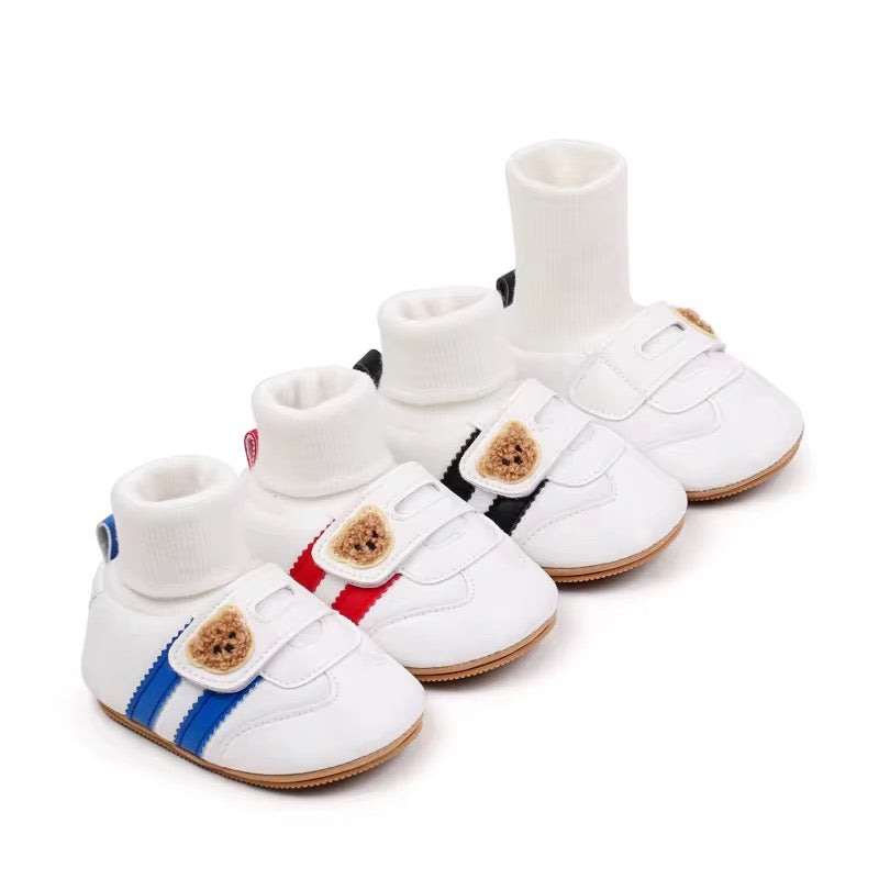 Sporty Baby Booties With Teddy Strap
