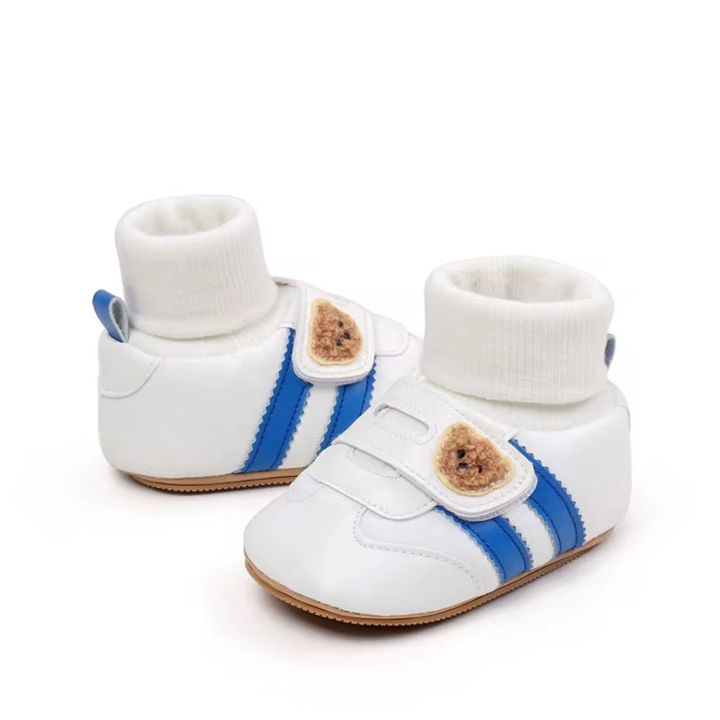 Sporty Baby Booties With Teddy Strap