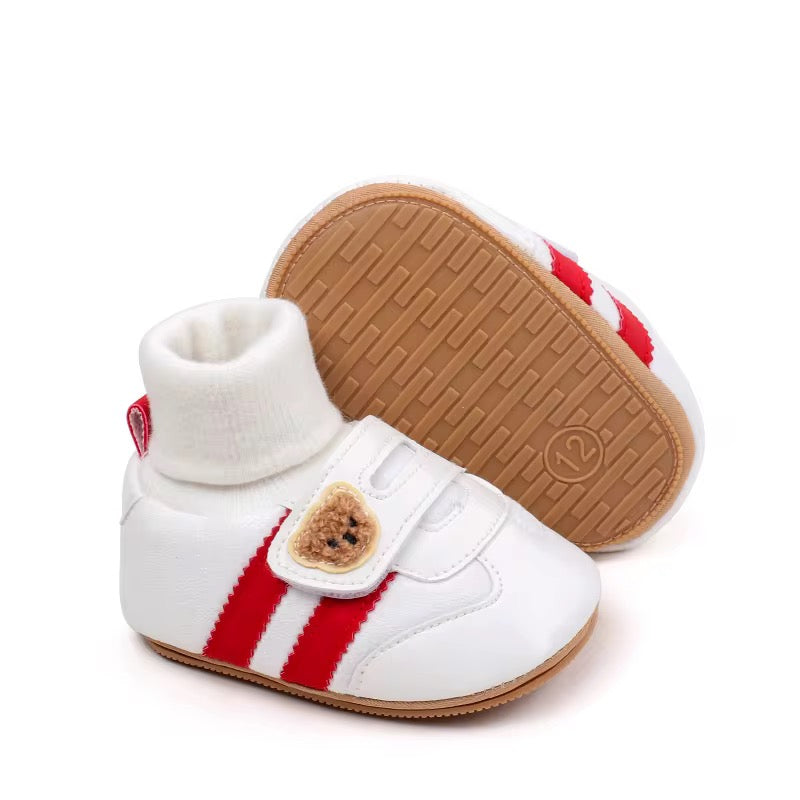 Sporty Baby Booties With Teddy Strap