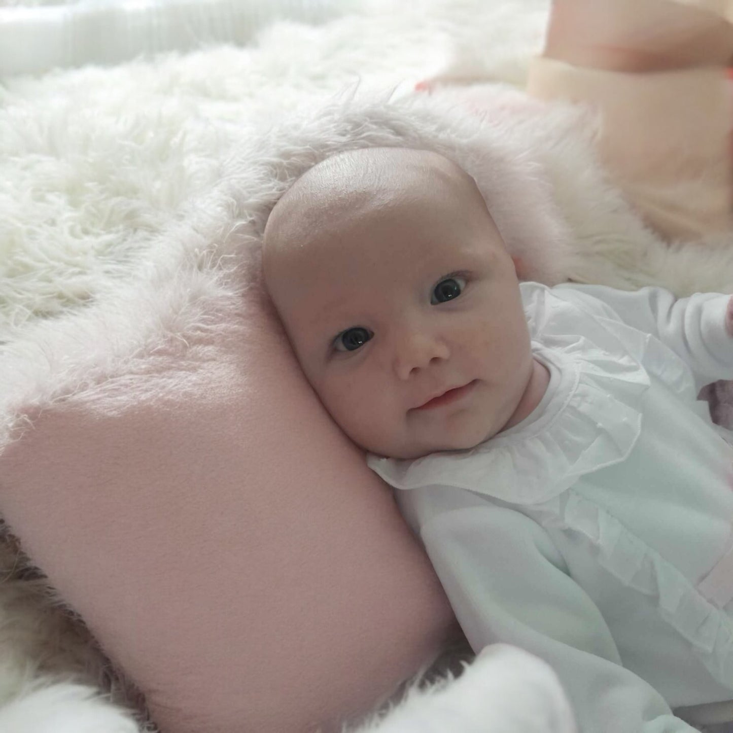 Victoria sleepsuit - White Velour Sleepsuit With Elegant Pink Satin Bow