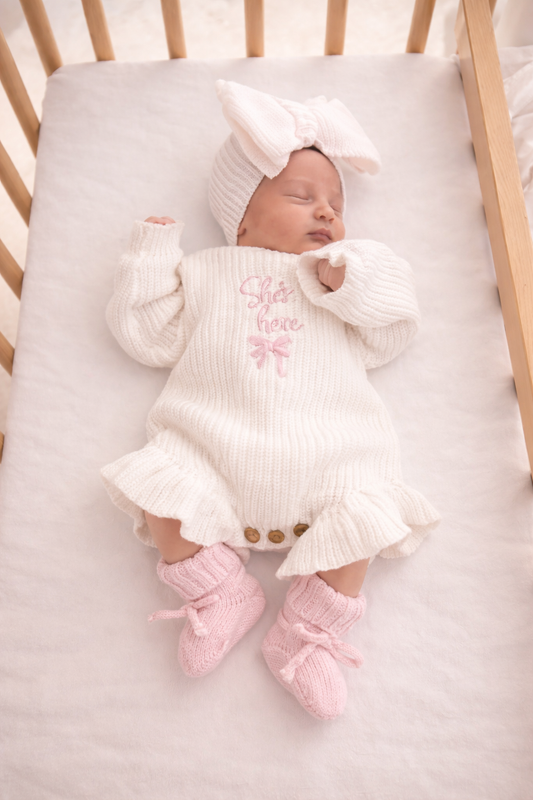 She’s Here Baby Girl Coming Home Outfit – 3 Piece Baby Gift Set (White & Pink)