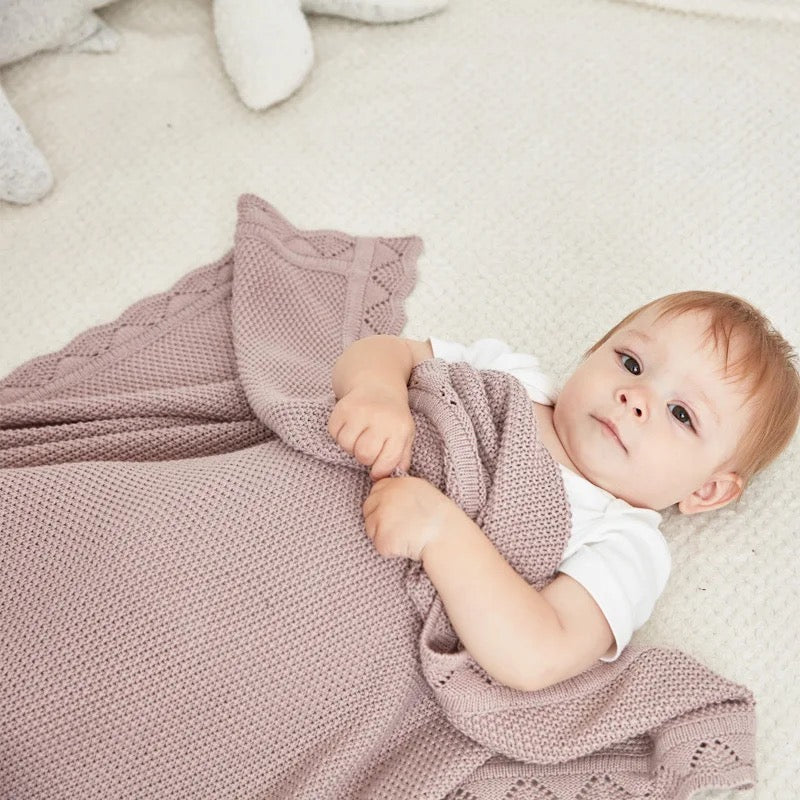 Scalloped Edge Organic Cotton Blanket