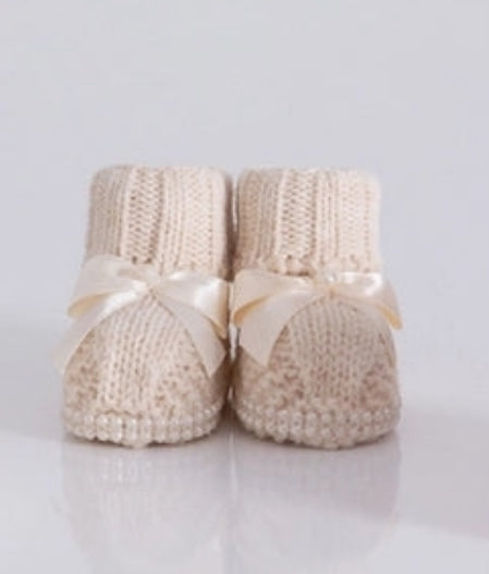 Baby Girl Knit & Pearl Booties